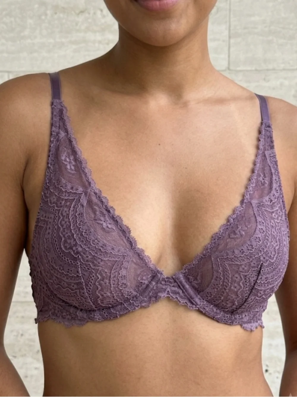 FREE PEOPLE This or That Plunge Underwire Bra in Deep Plum Lace Size 34 A